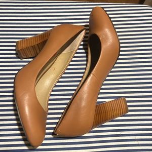 Brown shoes, size 8-1/2, color in photo is accurate.